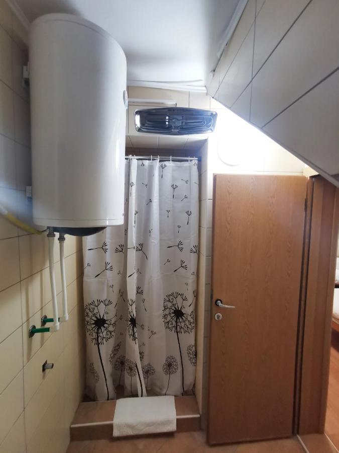 Motel Imperija Ub Ngoại thất bức ảnh